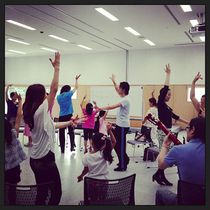 三鷹市公会堂さんさん館にて